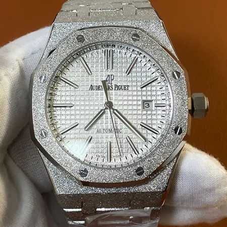 オーデマピゲスーパーコピー時計 ロイヤルオークコピー フロステッドゴールド 41mm シルバーホワイト 15410-012