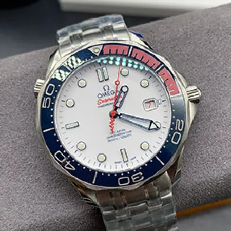 ブランドオメガ時計コピー シーマスター ダイバー300M コマンダーウォッチ 212.32.41.20.04.001