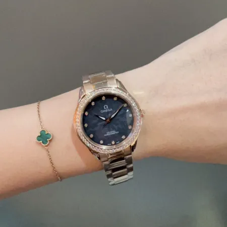 2023オメガの高級婦人時計 サファイアアンチグレアガラス 235.50.666.014
