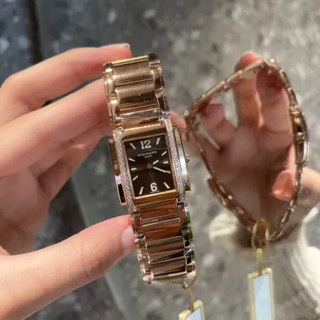 高品質のブランドコピーパテックフィリップの時計女性用 4906/11R-030