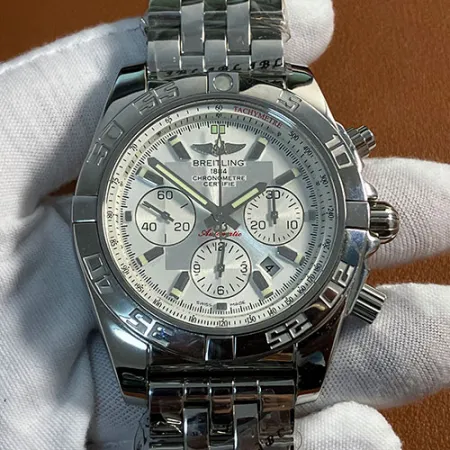 人気新品ブライトリングコピー時計n級 クロノマット A011G84PA-1