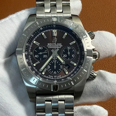 最高級ブランドブライトリングコピー クロノマット 44mm ブラウン 品質安心 AB0115101F1P2