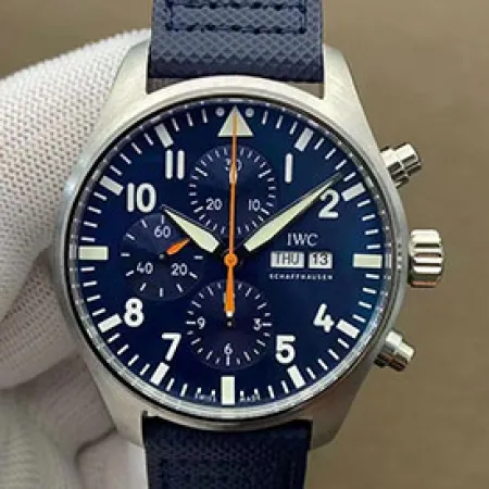 IWCコピー時計 パイロット・ウォッチ・クロノグラフ 「ブルーリーダー」 IW377729