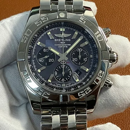 日本限定ブライトリング時計販売クロノマット44mmブラックアイS012BJAPA AB0111