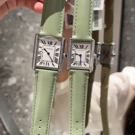 カルティエスーパーコピー時計 タンクマストシリーズ クォーツ WSTA40026
