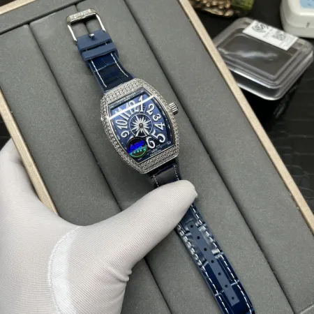 フランクミュラーコピーの腕時計通販幻想的でカラフルなヴァンガード レディ V32 シリーズ 162296