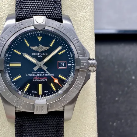 ブライトリングスーパーコピーN級品 ブラックバード偵察航空機時計 172320