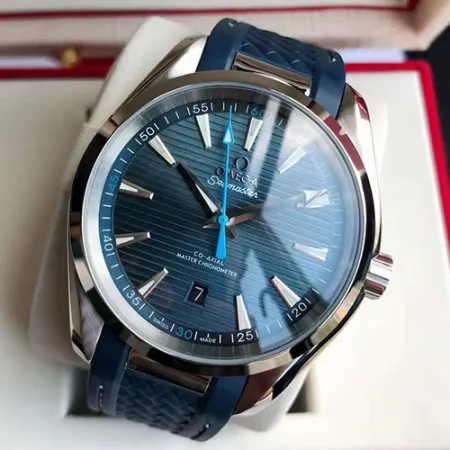 オメガスーパーコピー時計新品 シーマスター アクアテラ コーアクシャル マスター クロノメーター 220.12.41.21.03.001