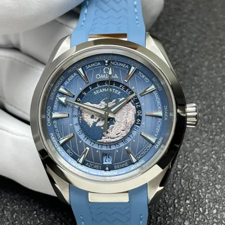 大人気オメガコピー時計 シーマスター アクアテラ ワールドタイマー 43MM サマーブルー 220.12.43.22.03.002