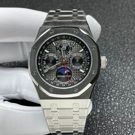 オーデマピゲスーパーコピー時計n級 ロイヤルオーク 41mmクロノグラフ 26609TI.OO.1220TI.01