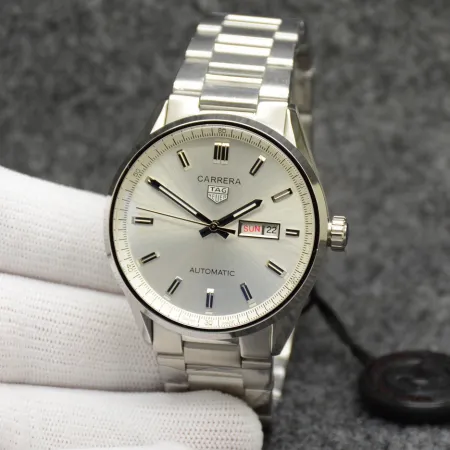 2024タグ・ホイヤーの新作 286890メンズ機械式コピー時計