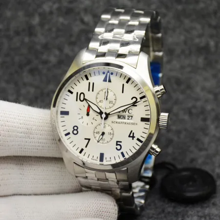 新作IWCのクラシックな高級メンズ時計コピー 289580