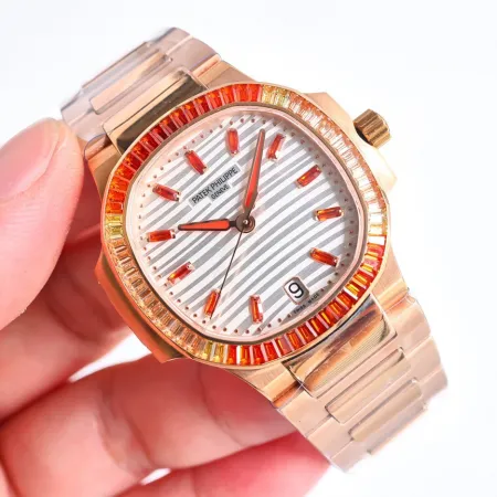 2024新作パテックフィリップ女性ノーチラス ジュエリー時計 521-3600-5