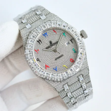 オーデマピゲスーパーコピー時計2024ロイヤル オーク シリーズ フル530198 ダイヤモンド シリーズ