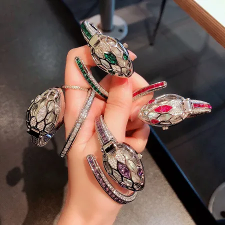 ブランドブルガリの最新女性スネークブレスレット激安時計 BV008-1