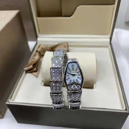 ブルガリスーパーコピー高品質サーペンタイン bv500786 スピガ シリーズ女性時計