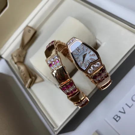 2024ブルガリ時計コピーn級優良店サーペンタイン スピガ シリーズ bv500787