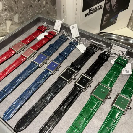 カルティエ通販 タンクマスト シリーズ タンクマスト クォーツムーブメント時計 CR2566