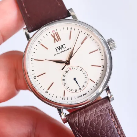 IWC日本有名のポートフィノシリーズ ポインターカレンダー機能時計 IW359201