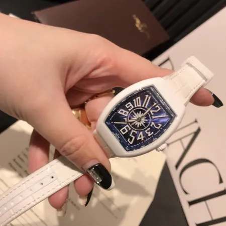 最新のABFフランクミュラースーパーコピー V32セラミックグレーズシリーズ M100897