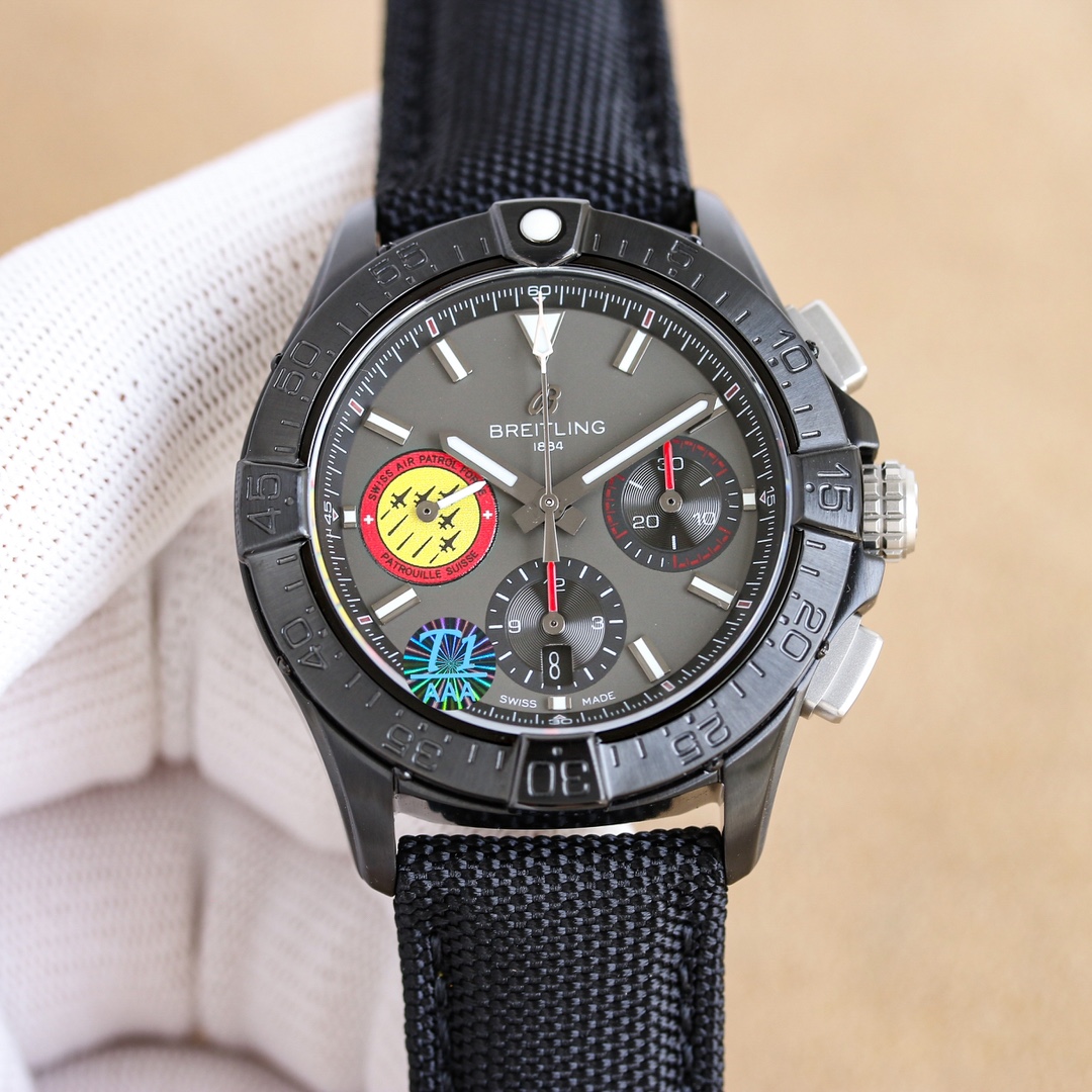 breitlingコピー多機能クロノグラフ腕時計アベンジャーズ シリーズが登場 119533