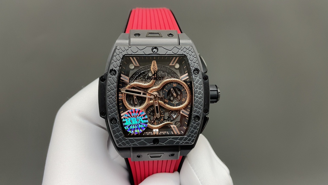 2025年豪華なウブロ イヤーオブザスネークスペシャルエディション男性時計 120310