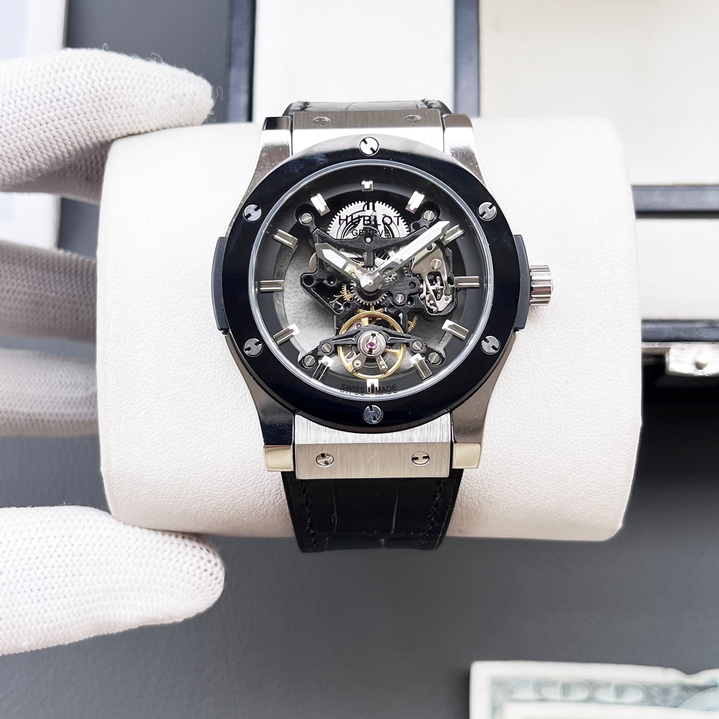 最新の人気商品Hublot高級メンズスーパーコピー新しい魅力腕時計 122307