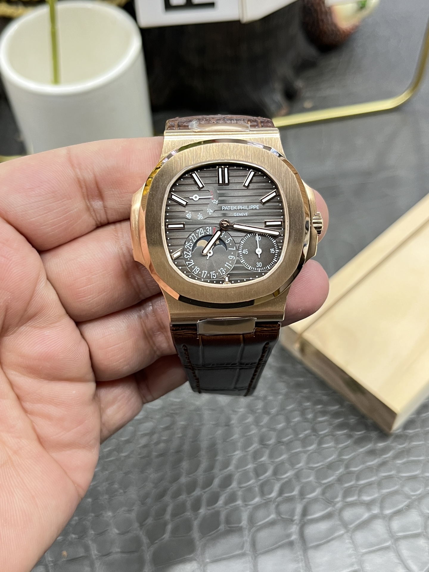 パテックフィリップ世界では激安 5712 ローズゴールドテープ 機械式男性時計 171506