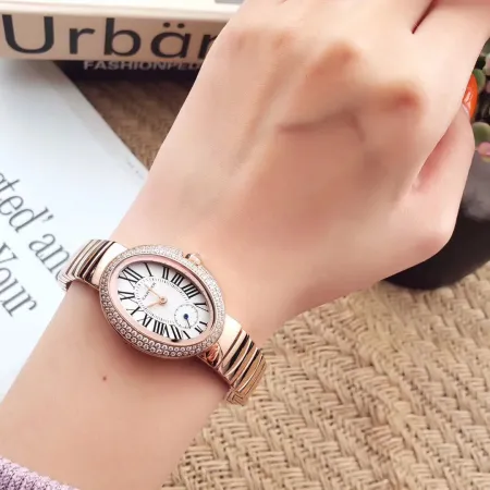 最新のカルティエバスタブ2ピン半楕円形ガチョウ卵形時計スーパーコピー 171860