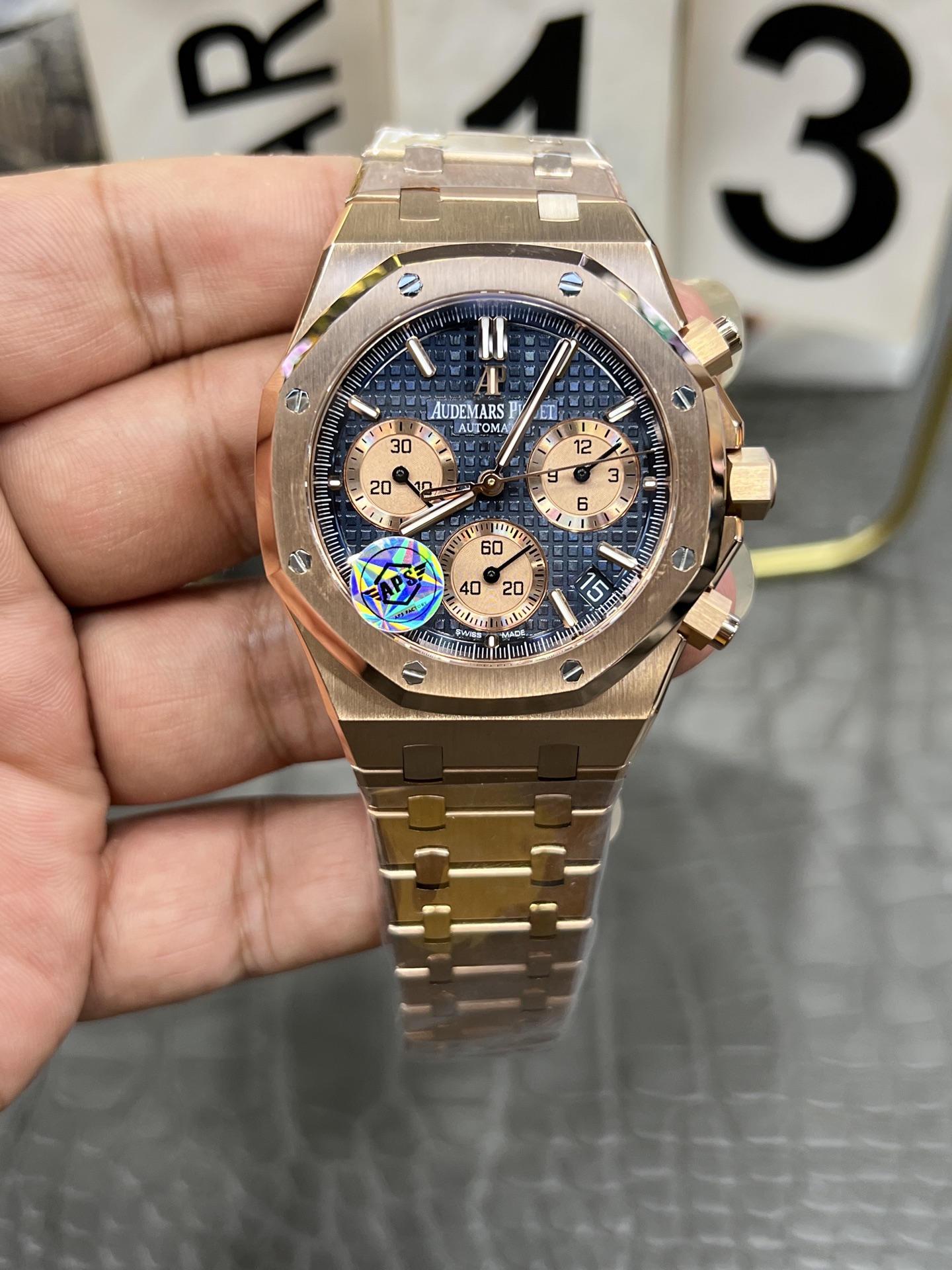 ブランドオーデマピゲロイヤルオーク 41mmローズゴールドブルースーパーコピー時計文字盤 1722304