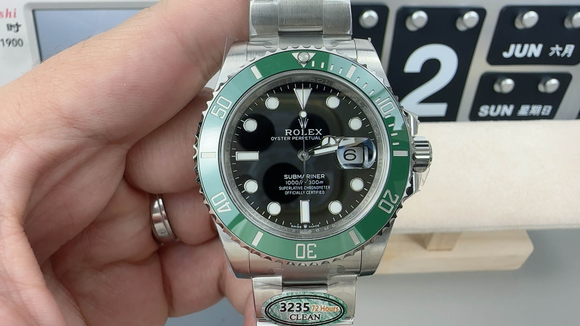 高貴な気質新品ロレックス126610 ブラックサブマリーナスーパーコピーグリーンサブマリーナ 173130