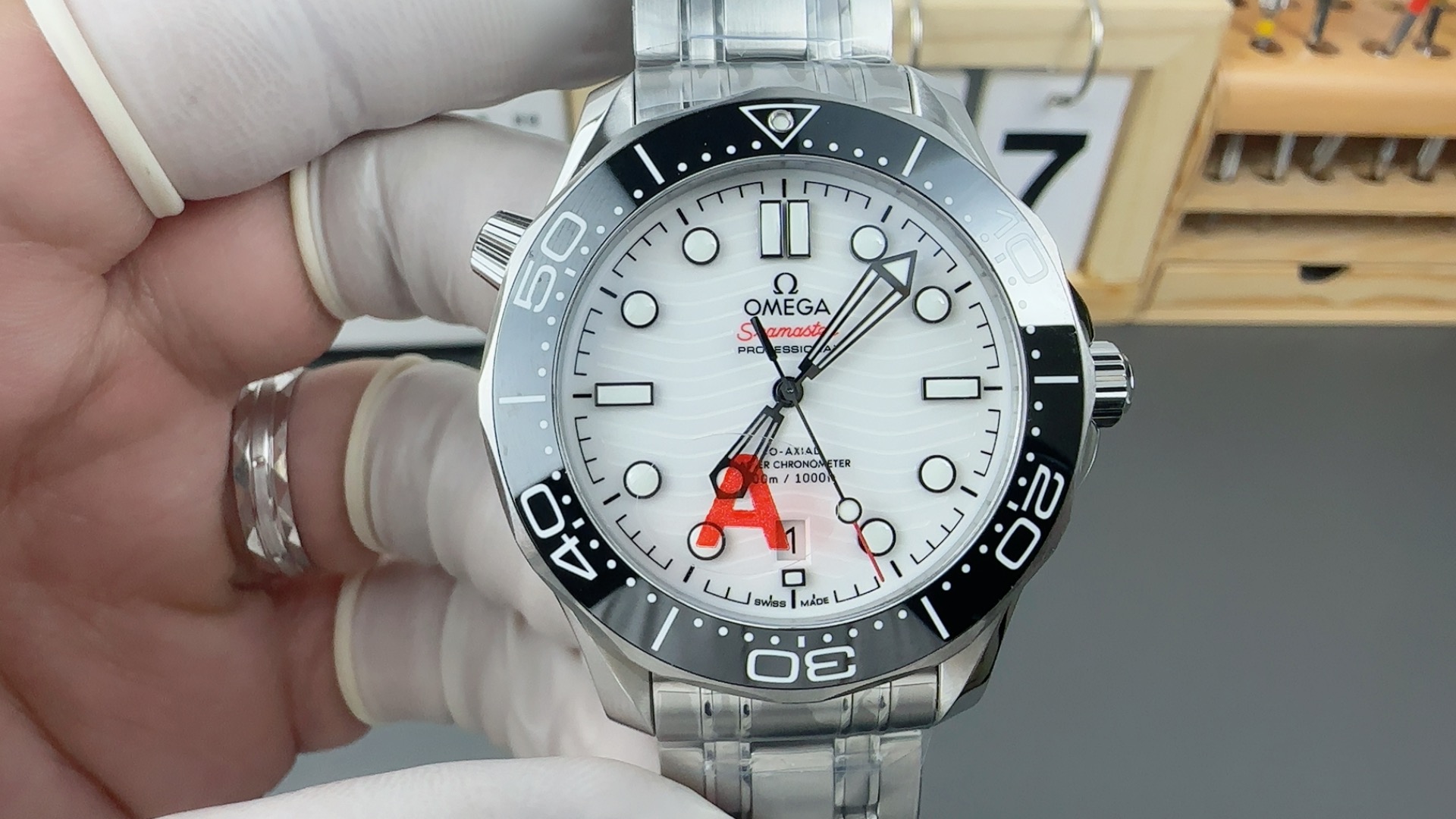 日本最大級オメガシーマスターコピー300m 一体型ムーブメント男性時計 173288品質と安心