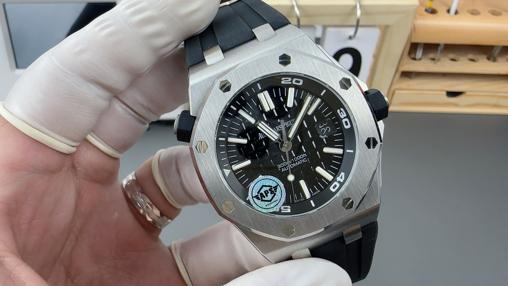 新製品オーデマピゲ日本の男性時計ダイヤルのユニークな大きなチェック柄の装飾 173300