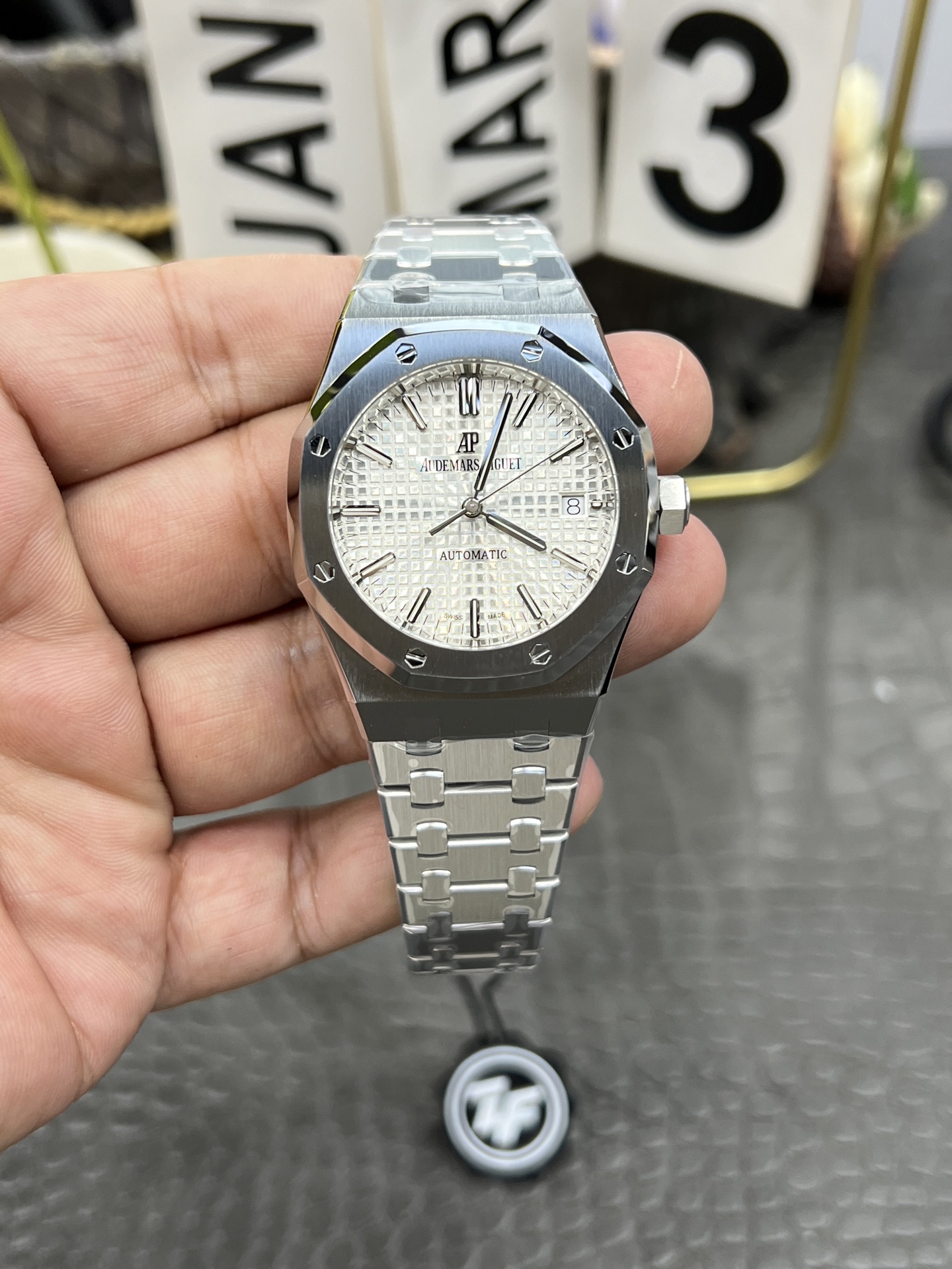 オーデマピゲ新品腕時計ロイヤルオーク 15400シリーズ フルオートマチックインテグレーテッドメカニカル 174991