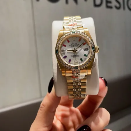 2025新品ロレックスコピーデイトジャスト シリーズ クラシック女性大きな愛 5647