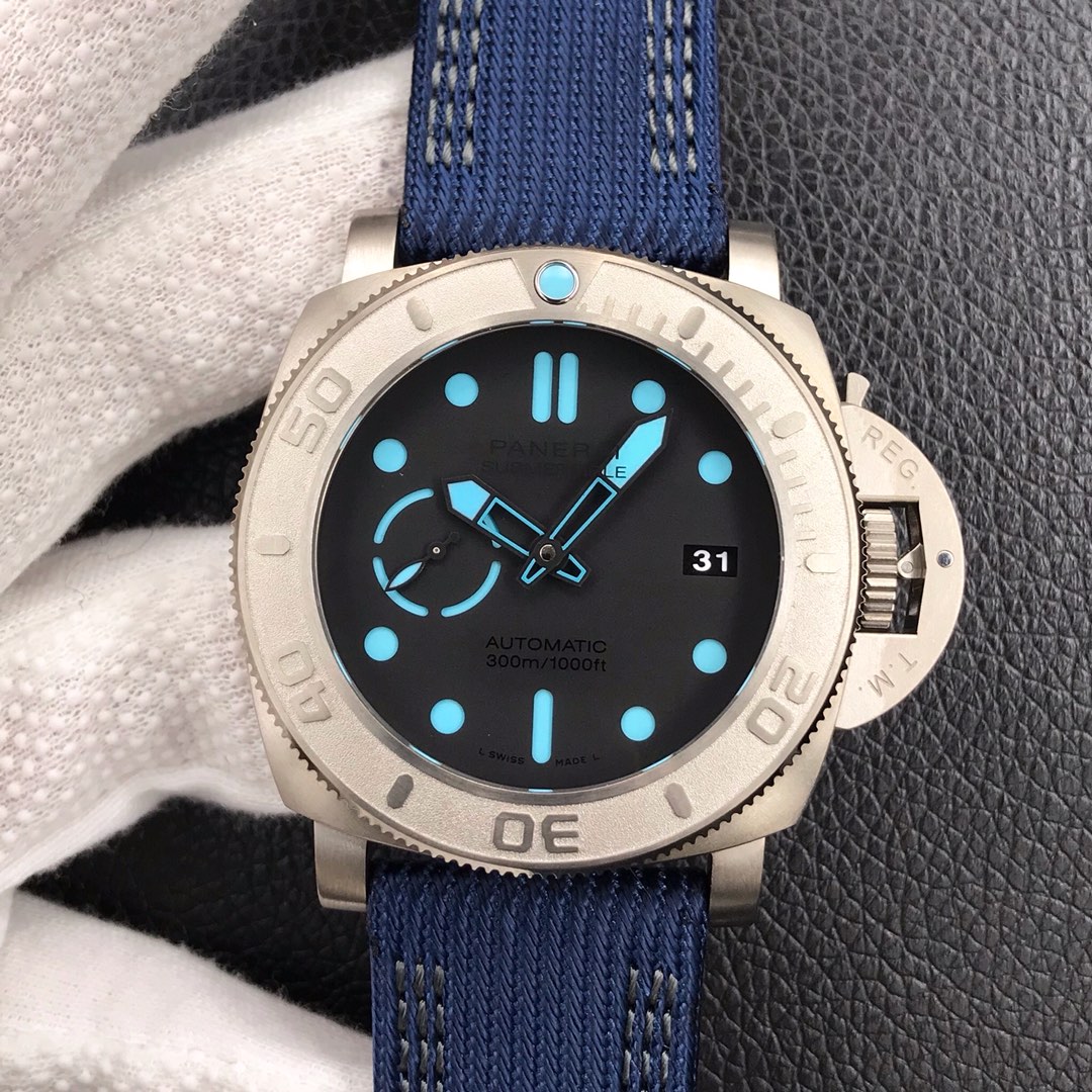 パネライ樹脂ファイバーストラップスーパーコピー時計 PAM985