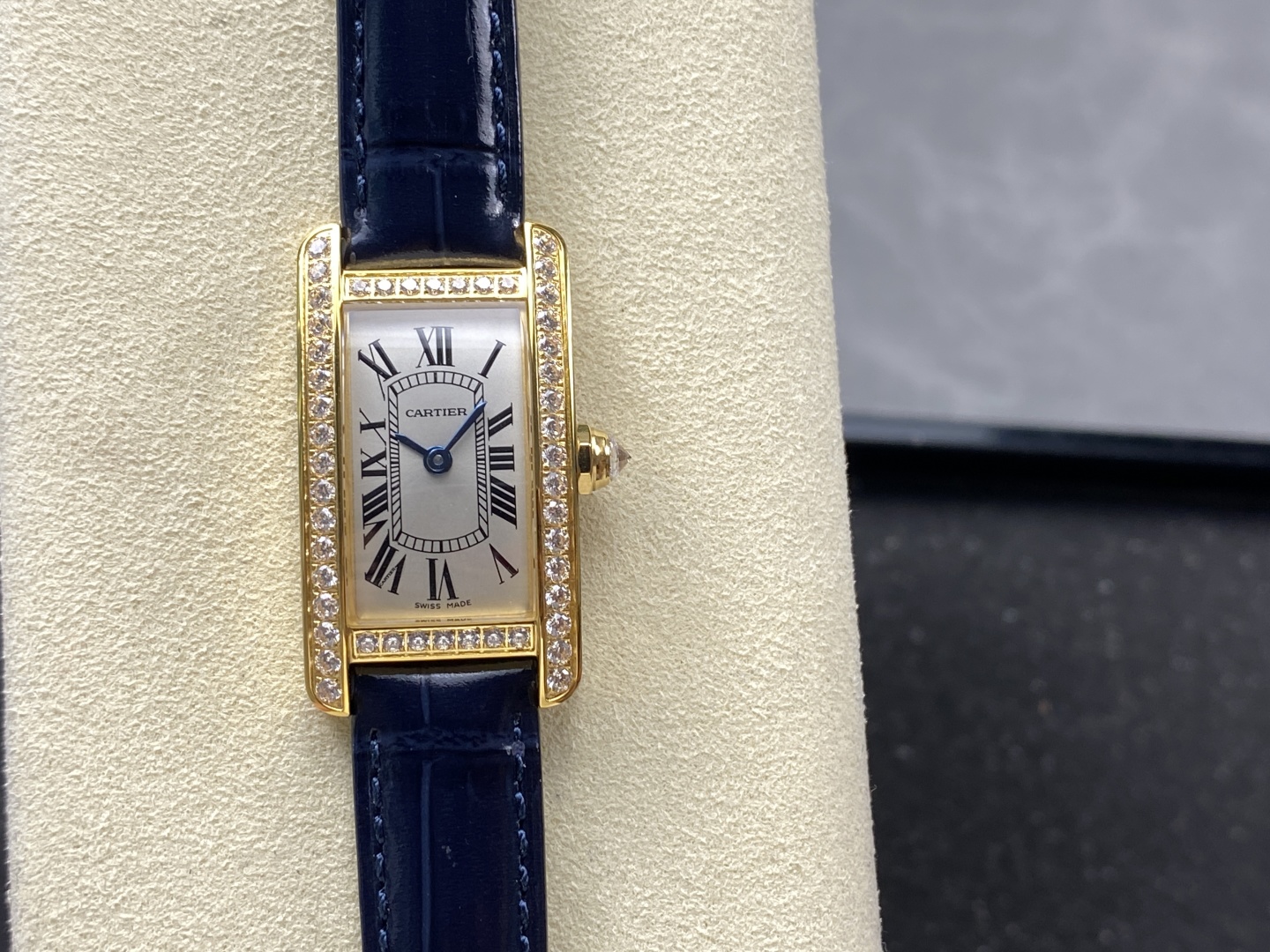 カルティエ レクタンギュラーアメリカンタンク女性スーパーコピー時計n級 WSTA0016-2