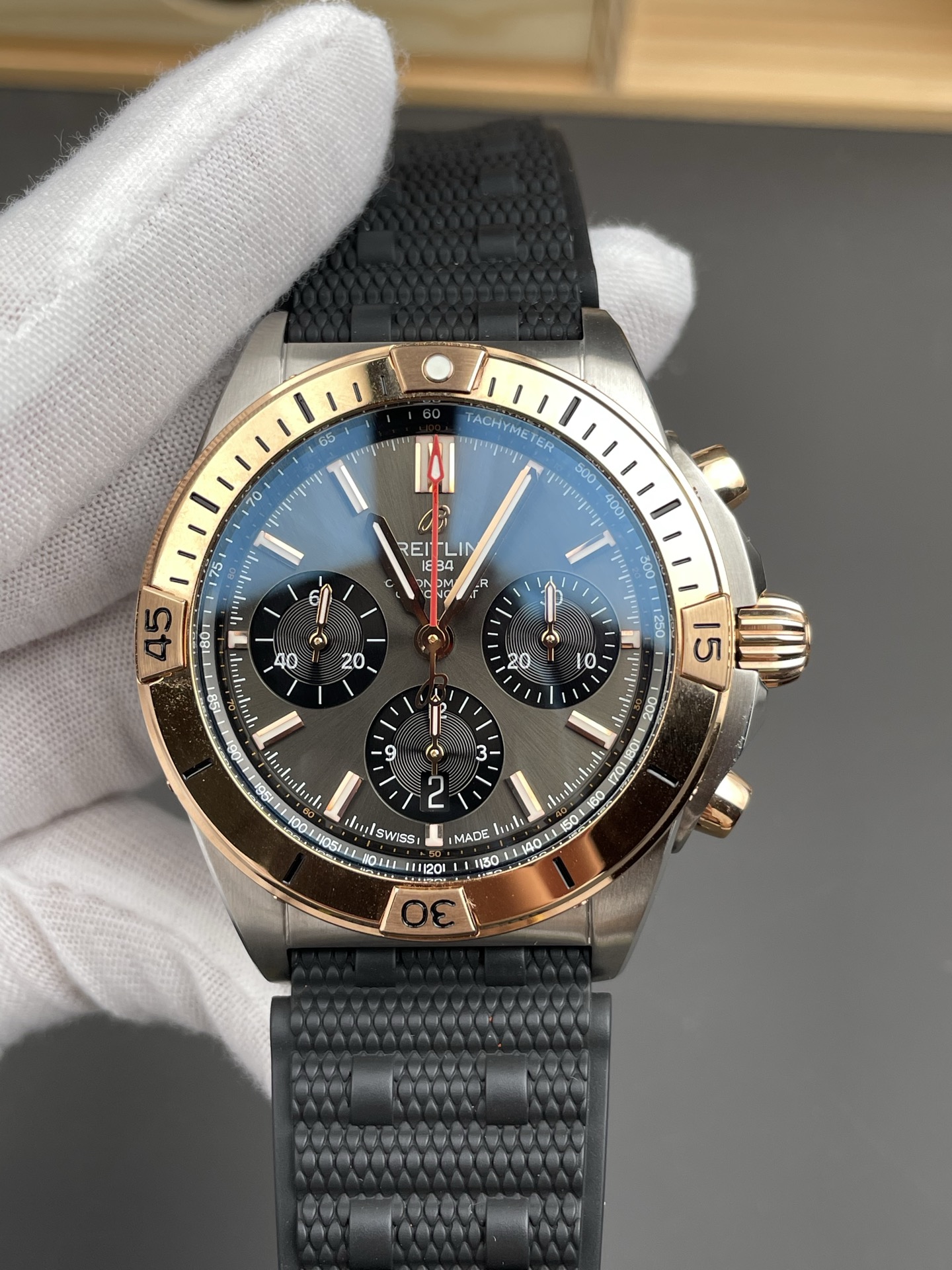 ブライトリング クロノグラフ B01 ローズゴールド＆グレースーパーコピー時計販売 128754