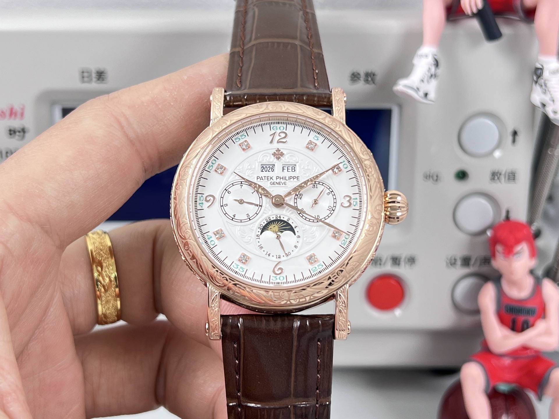 最新パテックフィリップスーパーコピー時計古典彫刻極めて複雑で多機能な作品 129329