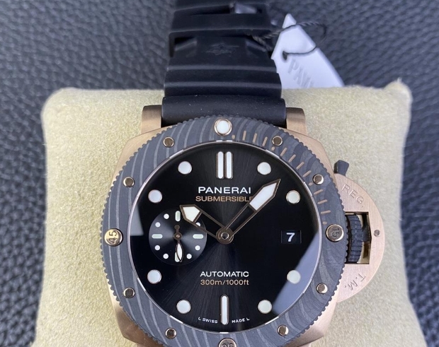 高品質素材パネライコピークロノグラフ カーボン P900ムーブメント PAM1070 VS工場