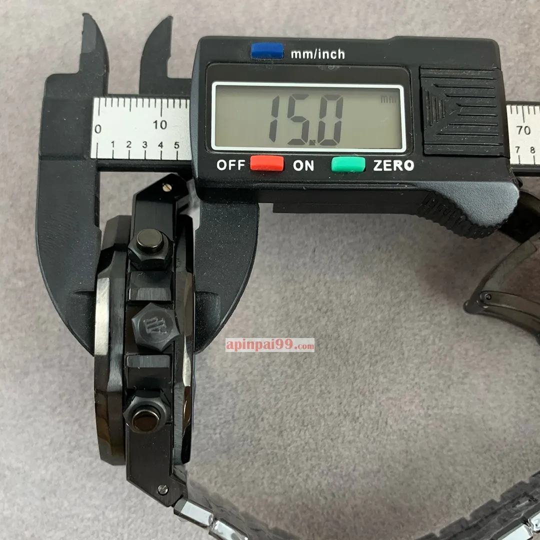 オーデマピゲスーパーコピー時計 ロイヤル オーク コレクションA101282[3]