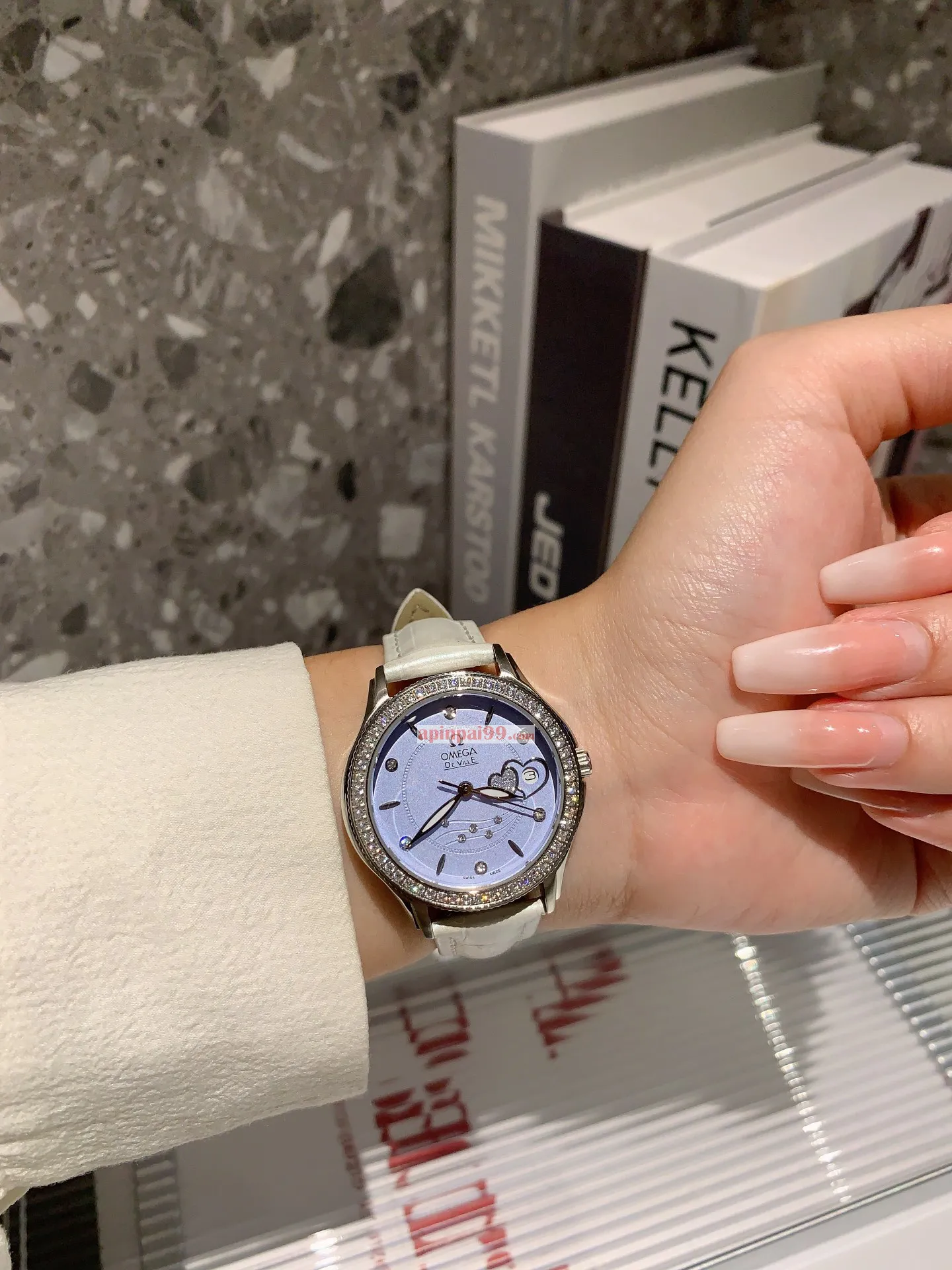 人気のブランドオメガのレディースコピー腕時計 102-756-36[1]