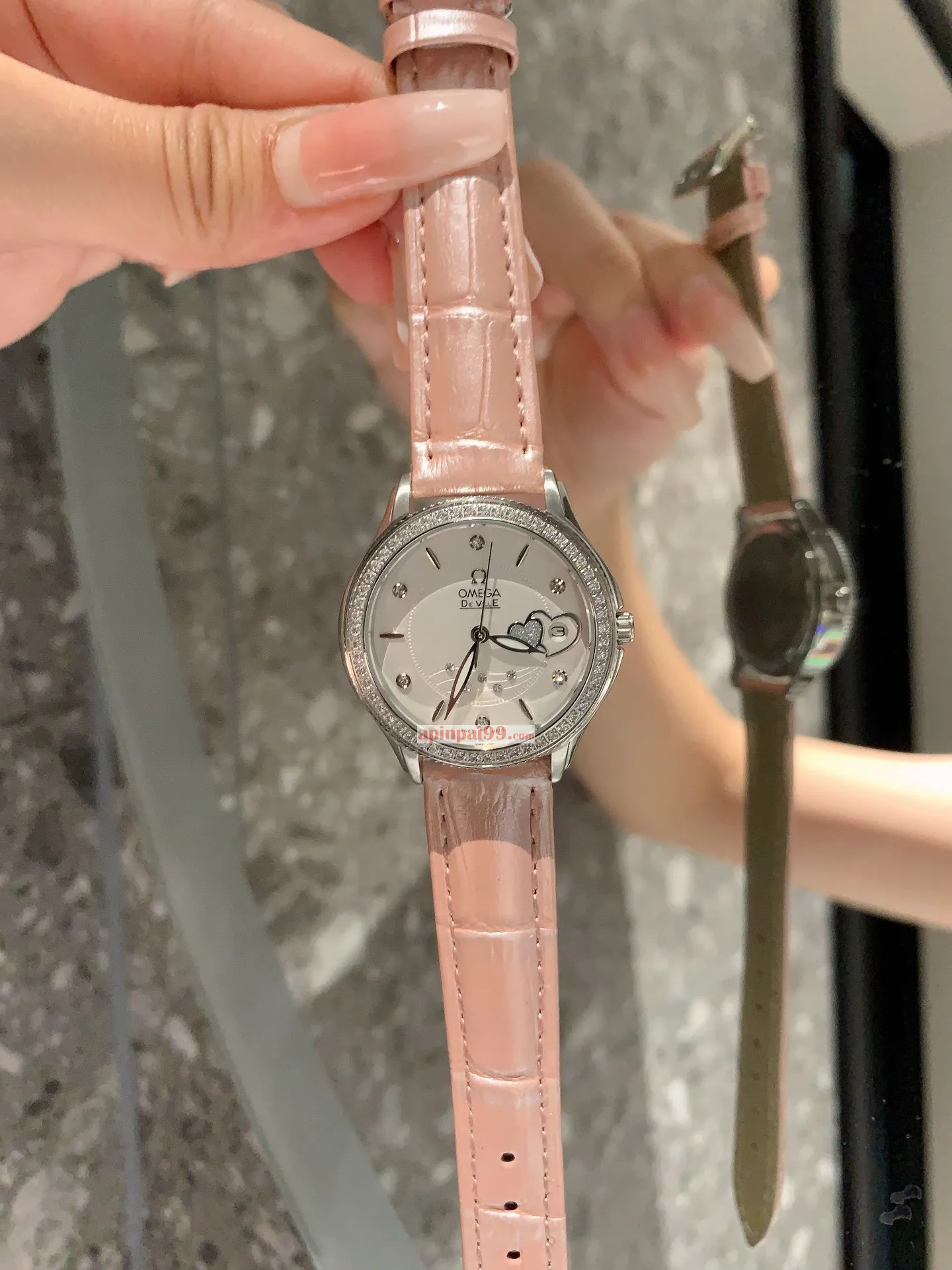 人気のブランドオメガのレディースコピー腕時計 102-756-36[2]