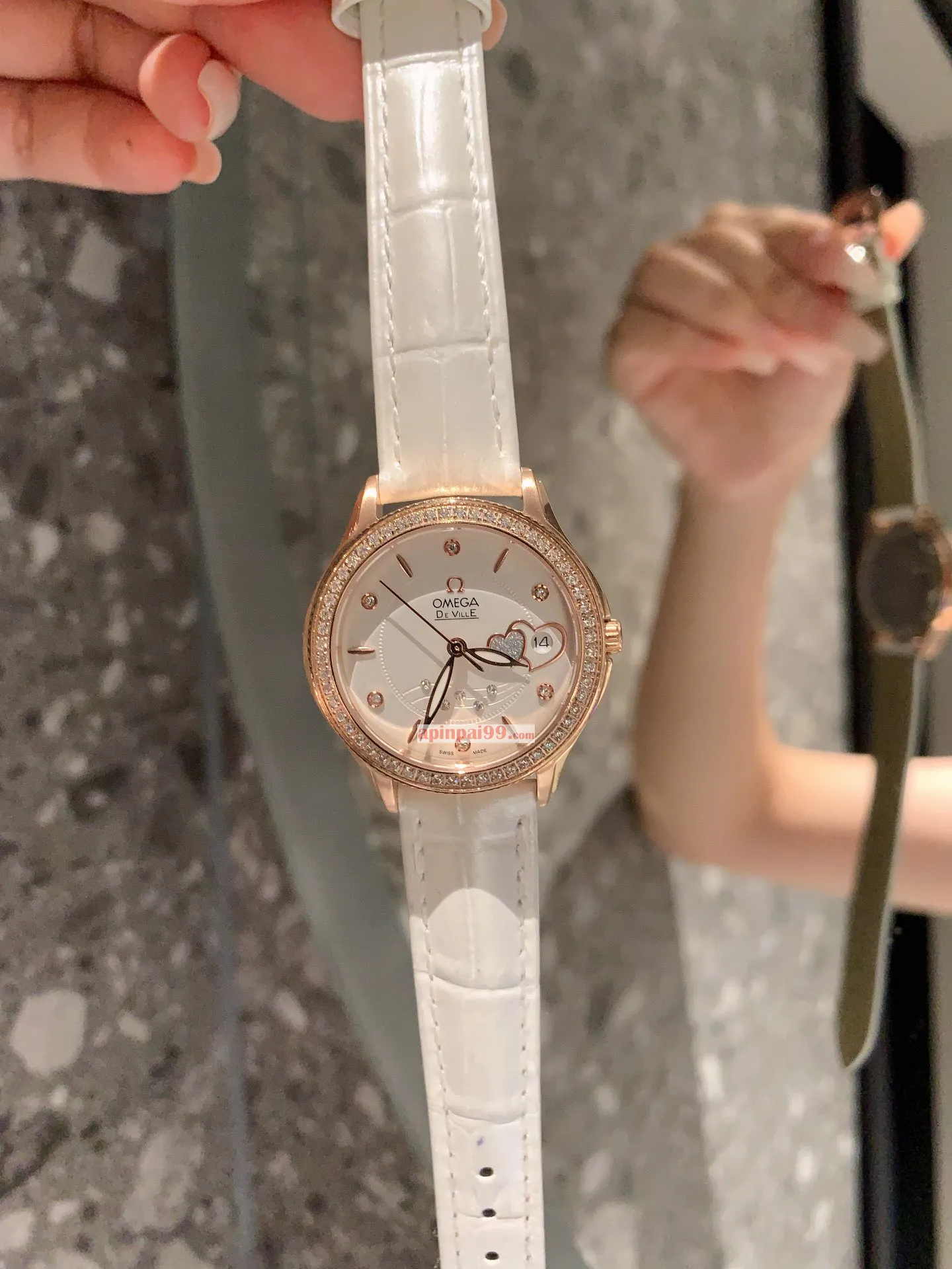人気のブランドオメガのレディースコピー腕時計 102-756-36[3]