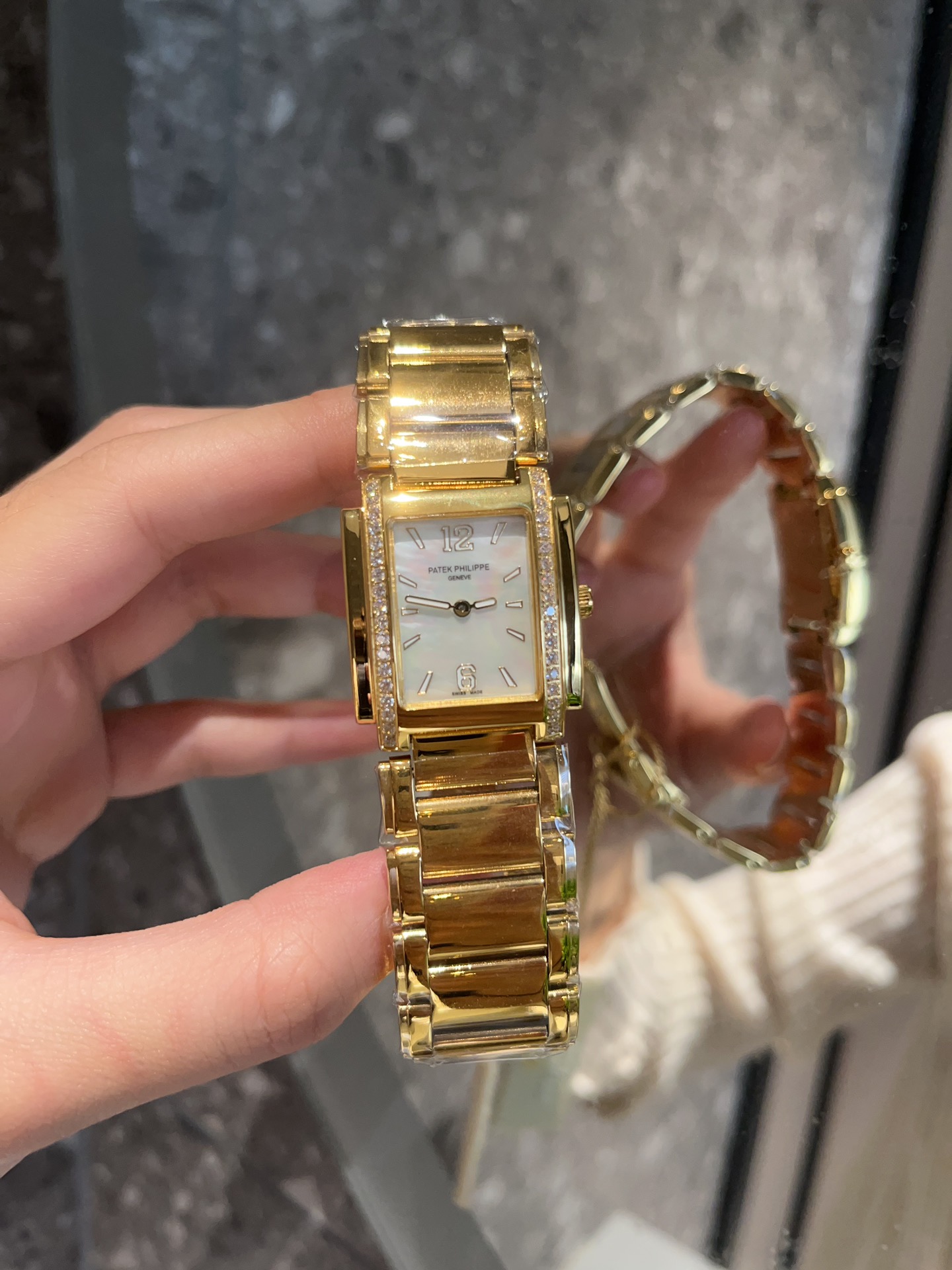 パテック フィリップの女性用スーパーコピー腕時計 4906/11R-020[3]