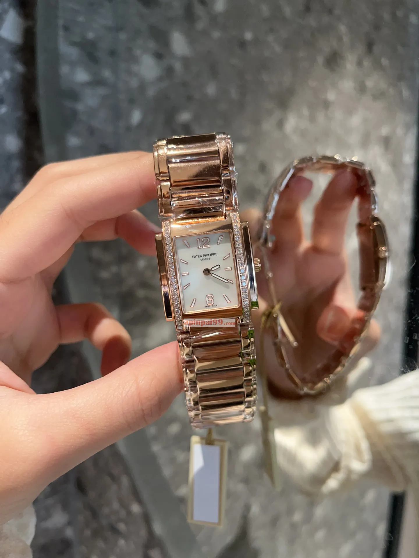 高品質のブランドコピーパテックフィリップの時計女性用 4906/11R-030[1]