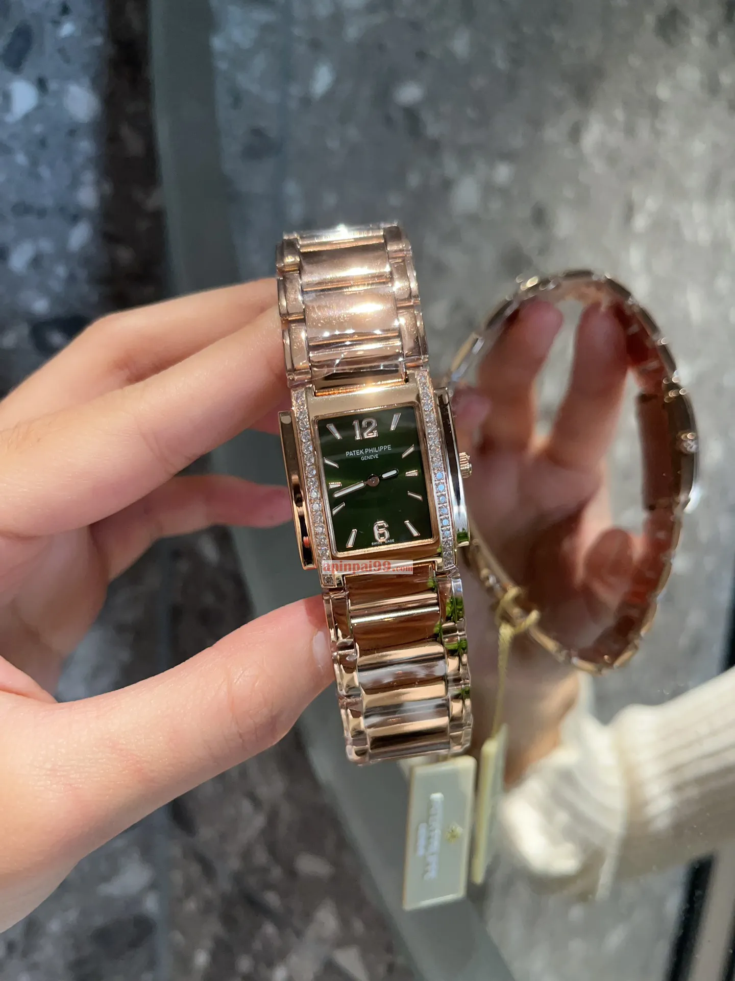 高品質のブランドコピーパテックフィリップの時計女性用 4906/11R-030[3]