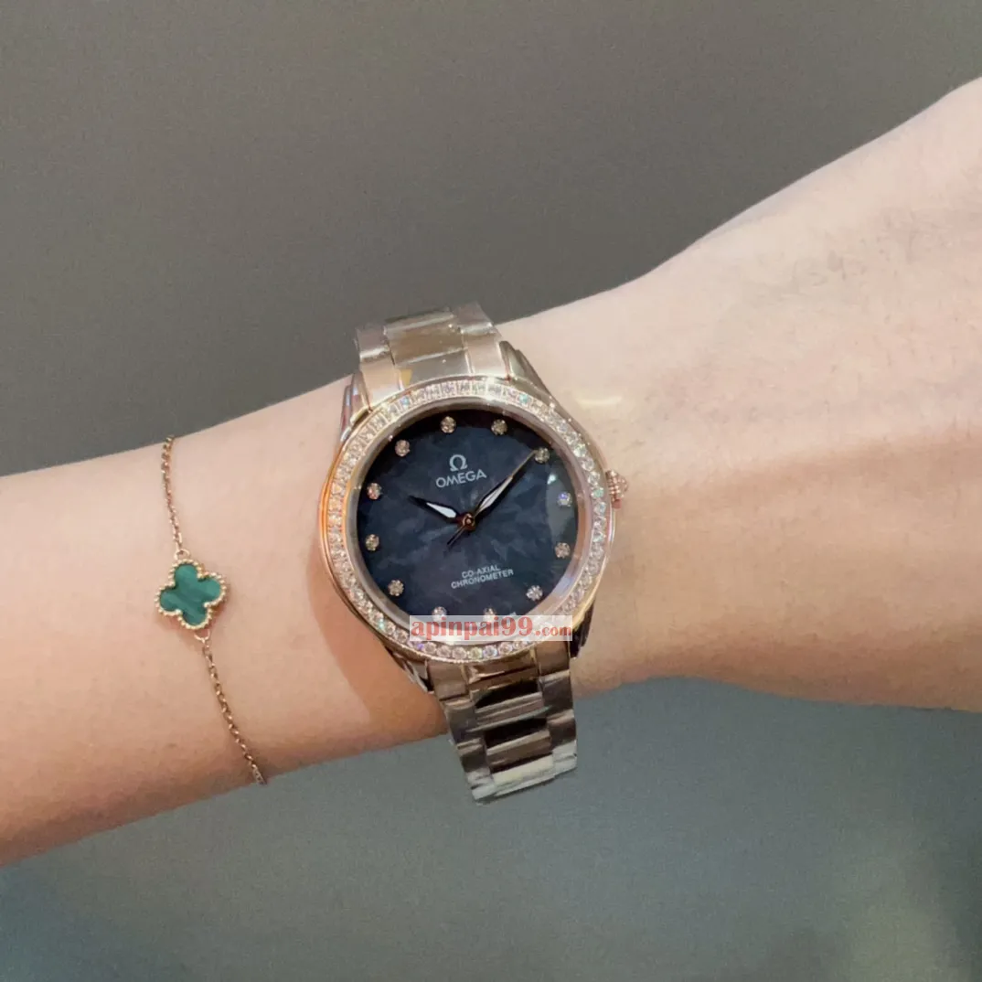 2023オメガの高級婦人時計 サファイアアンチグレアガラス 235.50.666.014