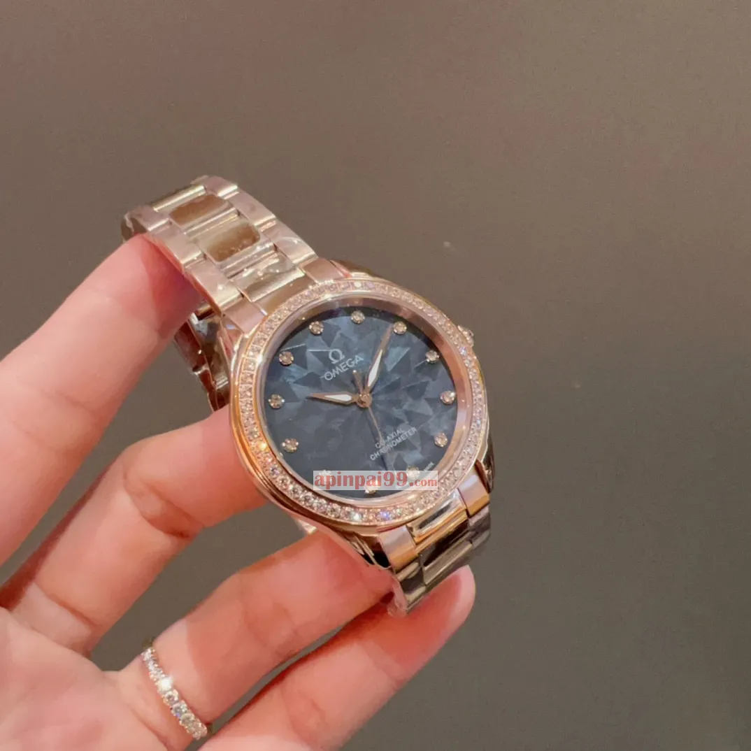 2023オメガの高級婦人時計 サファイアアンチグレアガラス 235.50.666.014[2]