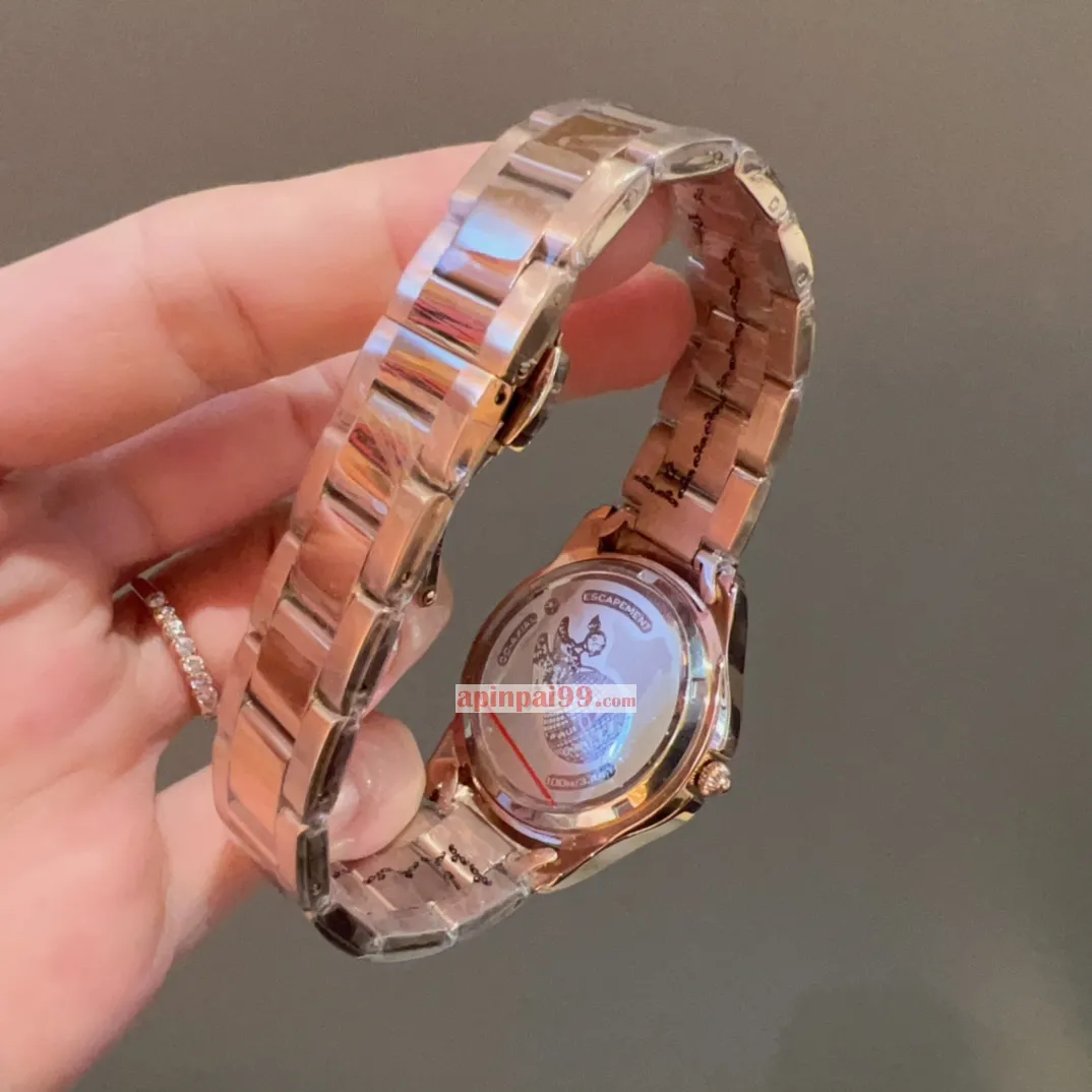 2023オメガの高級婦人時計 サファイアアンチグレアガラス 235.50.666.014[7]